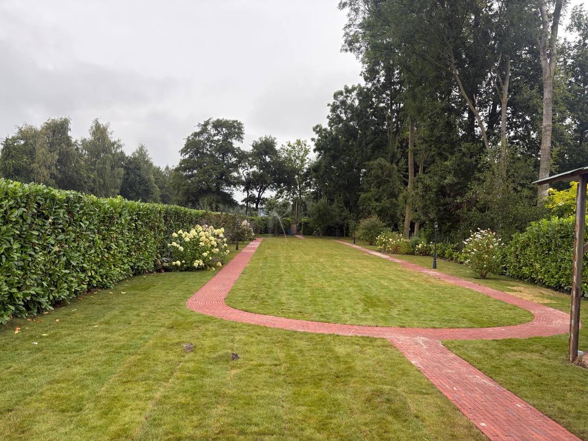 Oprit en tuin in Opende — foto 3
