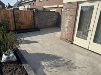 Achtertuin in Assen — foto 11