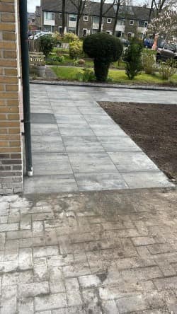 Voortuin in Stiens — foto 1