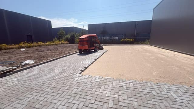 Bedrijfsterrein in Heerenveen — foto 4