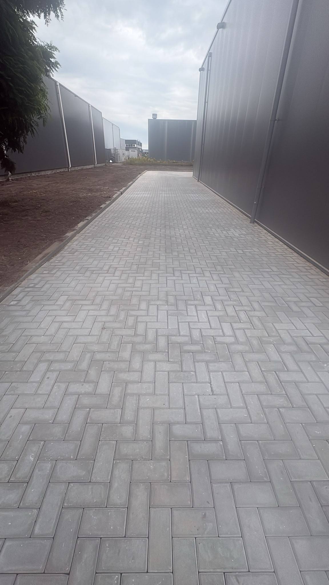 Bedrijfsterrein in Heerenveen — foto 3