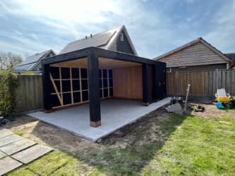 Terras en overkapping — foto 1