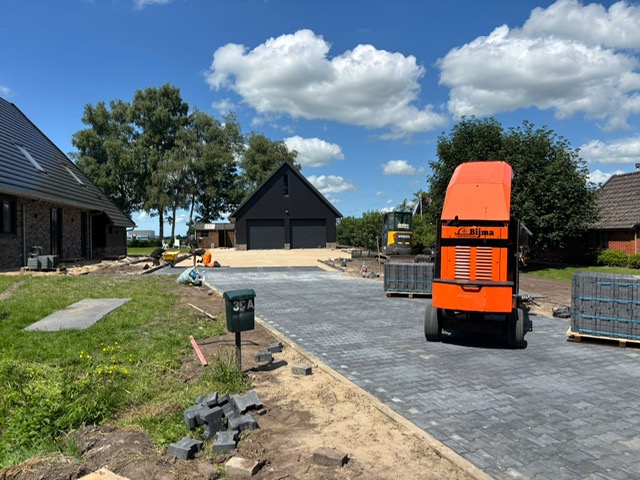 Oprit nieuwbouwwoning Ureterp — foto 5
